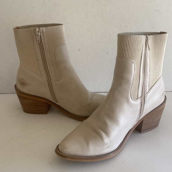 Dolce Vita cream faux leather boots side zip stack heel western  7 1/2 - Picture 16 of 16
